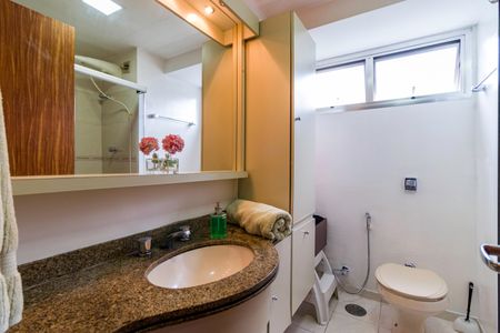 Apartamento à venda com 146m², 3 quartos e 2 vagasBanheiro Social