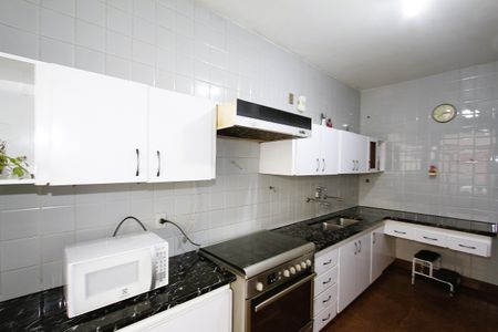 Apartamento à venda com 230m², 4 quartos e 2 vagasCozinha