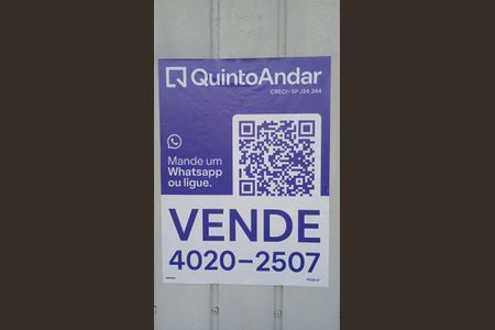 Casa à venda com 256m², 2 quartos e 4 vagas Casa à venda com 256m², 2 quartos e 4 vagasPlaca