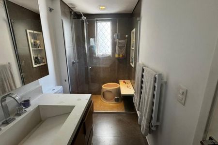 Apartamento à venda com 122m², 3 quartos e 2 vagasBanheiro 