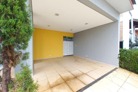 Casa de condomínio à venda com 248m², 3 quartos e 4 vagasGaragem 