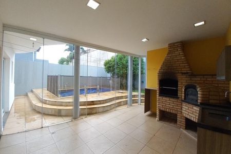 Casa de condomínio à venda com 248m², 3 quartos e 4 vagasÁrea comum - Churrasqueira