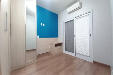 Casa de condomínio à venda com 248m², 3 quartos e 4 vagasQuarto 2 