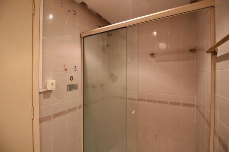 Apartamento para alugar com 305m², 4 quartos e 2 vagasBanheiro Social 1