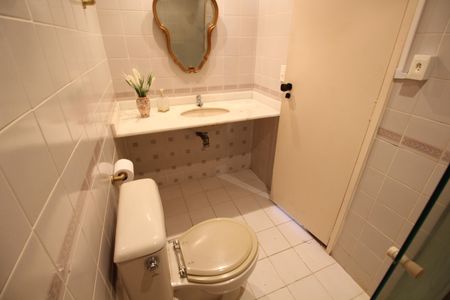 Apartamento para alugar com 305m², 4 quartos e 2 vagasBanheiro Social 1