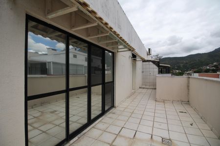 Apartamento para alugar com 305m², 4 quartos e 2 vagasCobertura