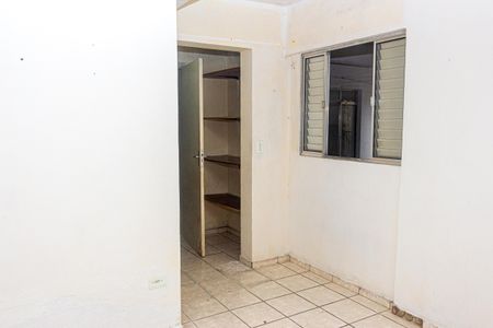 Quarto de casa para alugar com 1 quarto, 100m² em Jardim Lallo, São Paulo