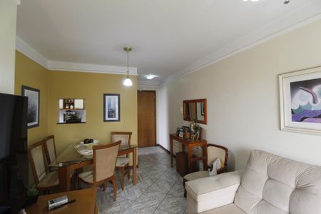 Apartamento à venda com 70m², 2 quartos e 1 vagaSala