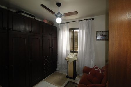 Quarto 1 de apartamento à venda com 2 quartos, 70m² em Jardim Carvalho, Porto Alegre