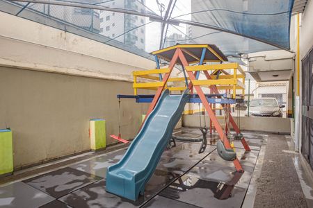 Apartamento à venda com 57m², 2 quartos e 1 vagaÁrea comum - Playground