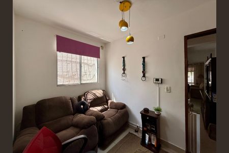 Casa para alugar com 180m², 4 quartos e 2 vagas Casa para alugar com 180m², 4 quartos e 2 vagasSala