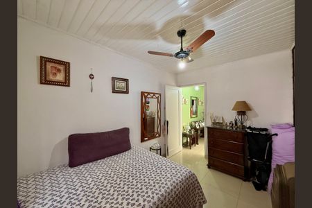 Casa para alugar com 180m², 4 quartos e 2 vagas Casa para alugar com 180m², 4 quartos e 2 vagasQuarto 1