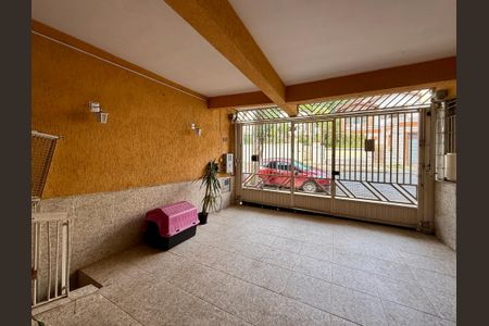 Casa para alugar com 180m², 4 quartos e 2 vagas Casa para alugar com 180m², 4 quartos e 2 vagasGaragem
