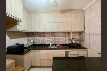 Casa para alugar com 180m², 4 quartos e 2 vagas Casa para alugar com 180m², 4 quartos e 2 vagasCasa 2