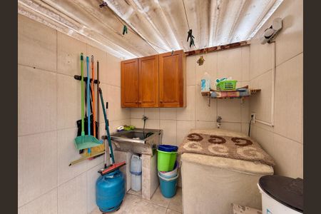 Casa para alugar com 180m², 4 quartos e 2 vagas Casa para alugar com 180m², 4 quartos e 2 vagasÁrea de Serviço