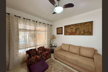 Sala  de casa à venda com 4 quartos, 180m² em Jardim Petropolis, São Paulo