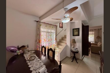 Casa para alugar com 180m², 4 quartos e 2 vagas Casa para alugar com 180m², 4 quartos e 2 vagasSala