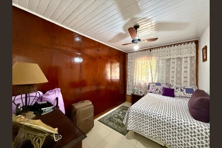 Casa para alugar com 180m², 4 quartos e 2 vagas Casa para alugar com 180m², 4 quartos e 2 vagasQuarto 1