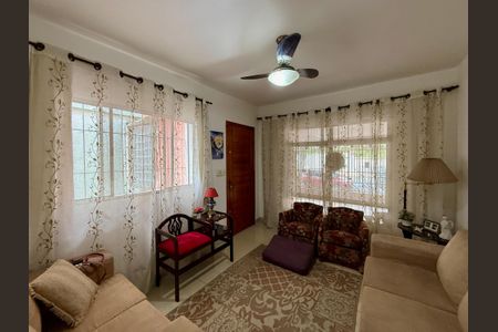 Sala  de casa à venda com 4 quartos, 180m² em Jardim Petropolis, São Paulo