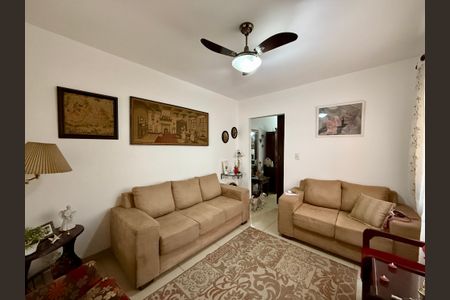 Sala  de casa à venda com 4 quartos, 180m² em Jardim Petropolis, São Paulo