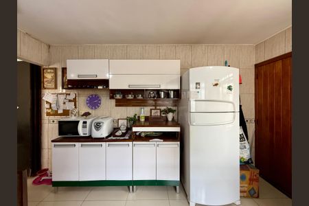 Casa para alugar com 180m², 4 quartos e 2 vagas Casa para alugar com 180m², 4 quartos e 2 vagasCozinha