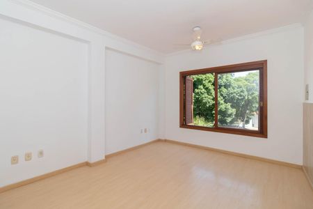 Casa à venda com 341m², 3 quartos e 8 vagasSuíte