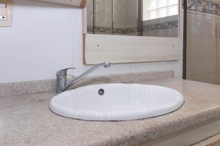 Casa à venda com 341m², 3 quartos e 8 vagasBanheiro da Suíte