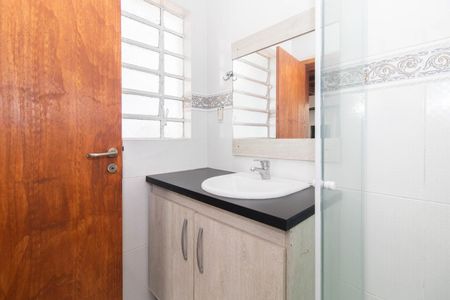 Casa à venda com 341m², 3 quartos e 8 vagasBanheiro 2