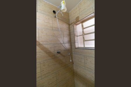 Casa à venda com 200m², 2 quartos e 4 vagas Casa à venda com 200m², 2 quartos e 4 vagasBanheiro Social