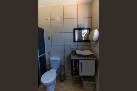 Casa à venda com 200m², 2 quartos e 4 vagas Casa à venda com 200m², 2 quartos e 4 vagasBanheiro da Suíte 1