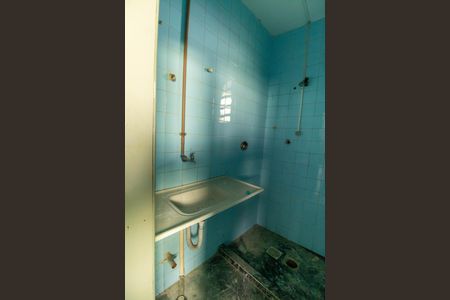 Casa à venda com 200m², 2 quartos e 4 vagas Casa à venda com 200m², 2 quartos e 4 vagasBanheiro