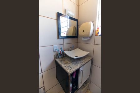 Casa à venda com 200m², 2 quartos e 4 vagas Casa à venda com 200m², 2 quartos e 4 vagasBanheiro da Suíte 1