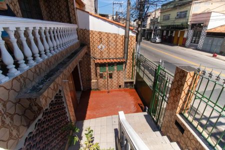 Casa à venda com 200m², 2 quartos e 4 vagas Casa à venda com 200m², 2 quartos e 4 vagasÁrea externa