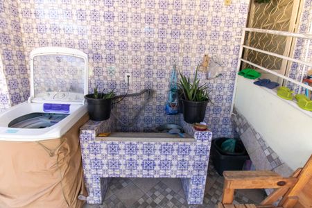 Casa à venda com 200m², 2 quartos e 4 vagas Casa à venda com 200m², 2 quartos e 4 vagasÁrea de Serviço