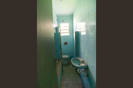 Casa à venda com 200m², 2 quartos e 4 vagas Casa à venda com 200m², 2 quartos e 4 vagasBanheiro