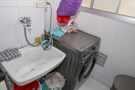 Apartamento à venda com 45m², 2 quartos e sem vaga Apartamento à venda com 45m², 2 quartos e sem vagaCozinha e Área de Serviço