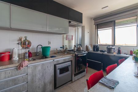 Apartamento à venda com 120m², 4 quartos e sem vagaCozinha