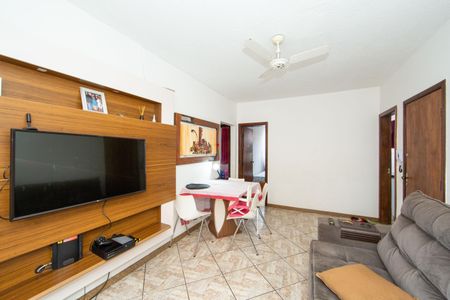SALA de apartamento à venda com 3 quartos, 78m² em Conjunto Califórnia, Belo Horizonte