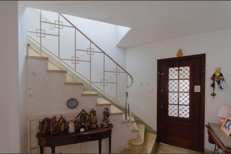 Casa à venda com 200m², 3 quartos e 2 vagasHall de entrada