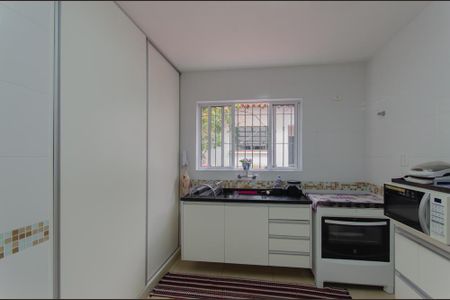 Casa à venda com 200m², 3 quartos e 2 vagasCozinha