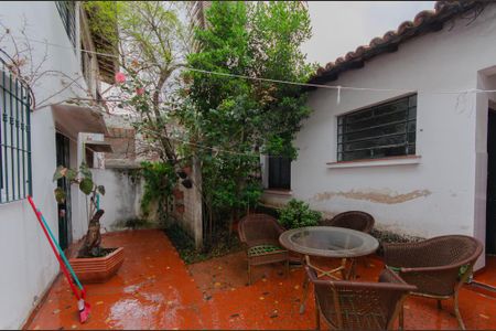 Casa à venda com 200m², 3 quartos e 2 vagasQuintal