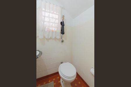 Casa à venda com 200m², 3 quartos e 2 vagasLavabo