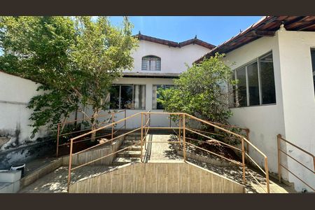 Casa à venda com 527m², 6 quartos e 3 vagasQuintal