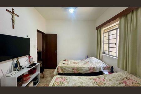 Casa à venda com 527m², 6 quartos e 3 vagasQuarto 3