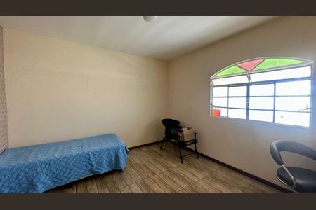 Casa à venda com 527m², 6 quartos e 3 vagasQuarto 5