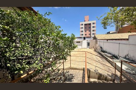 Casa à venda com 527m², 6 quartos e 3 vagasQuintal