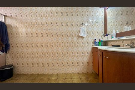 Casa à venda com 527m², 6 quartos e 3 vagasBanheiro