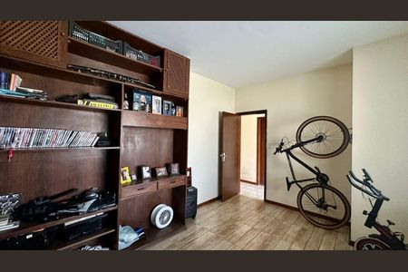 Casa à venda com 527m², 6 quartos e 3 vagasQuarto 4