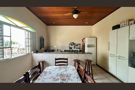 Casa à venda com 527m², 6 quartos e 3 vagasCozinha 2