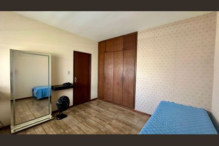 Casa à venda com 527m², 6 quartos e 3 vagasQuarto 5